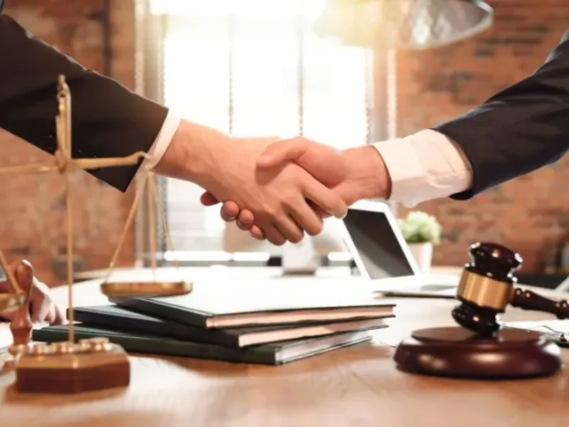 Đại diện làm việc với cơ quan tiến hành tố tụng