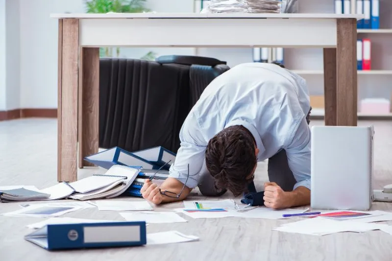 What is Business Bankruptcy? Signs of Business Bankruptcy