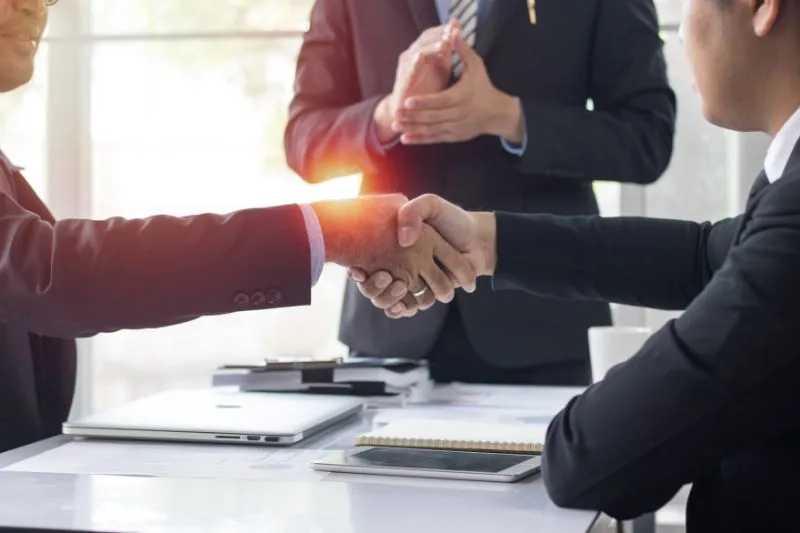 Hợp Đồng Mua Bán Doanh Nghiệp: Lưu Ý Quan Trọng Cập Nhật Mới Nhất 2024